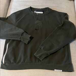 Nike Men's Dark Green NBA STANDARD ISSUE Portland Trail Blazers Crewneck Sweater